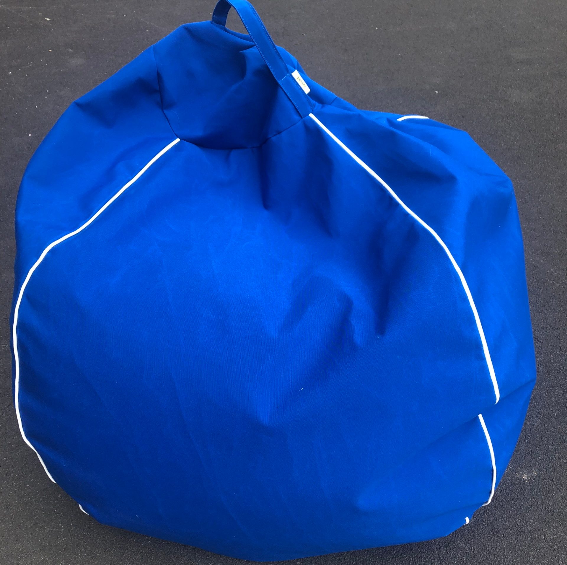 Teardrop Outdoor Bean Bag- XL - Planosol Dark Blue with Ivory Piping ...